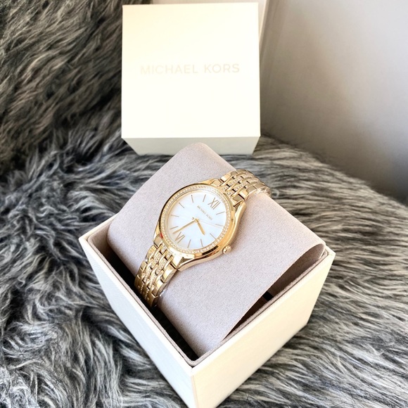 NWT authentic MK gold tone stone rim watch - Picture 2 of 8